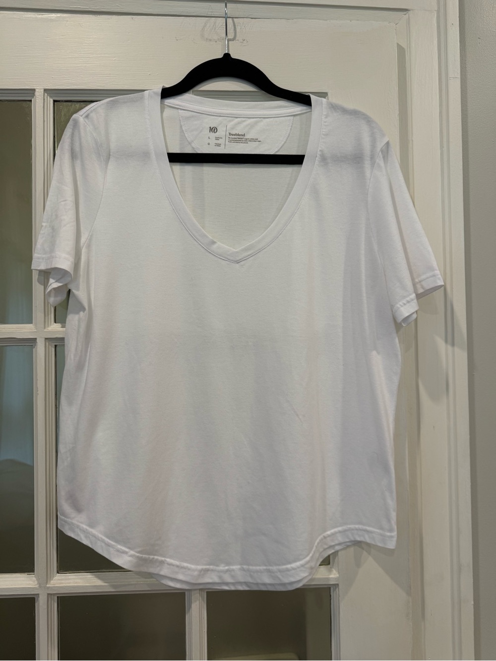 Tentree White V-Neck T-Shirt - Classic Casual Tee